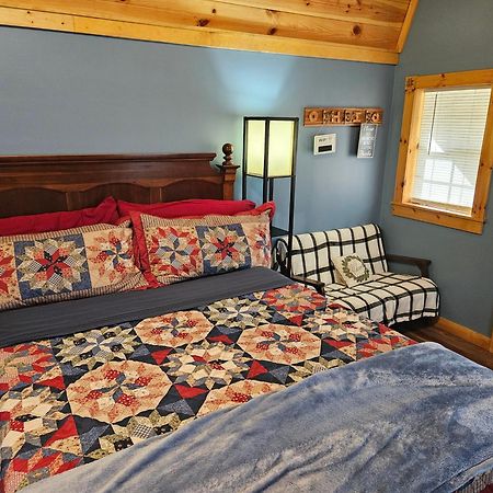 Acorn Cottage At Hocking Vacations Logan Bagian luar foto