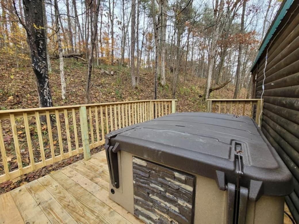 Acorn Cottage At Hocking Vacations Logan Bagian luar foto
