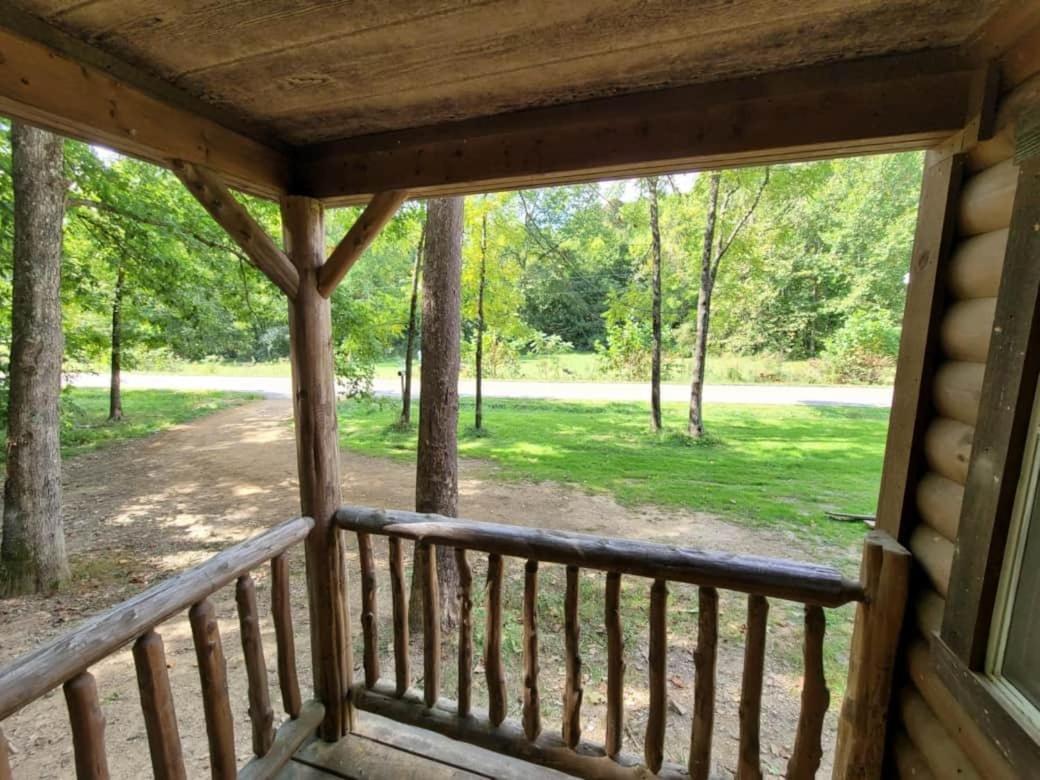Acorn Cottage At Hocking Vacations Logan Bagian luar foto