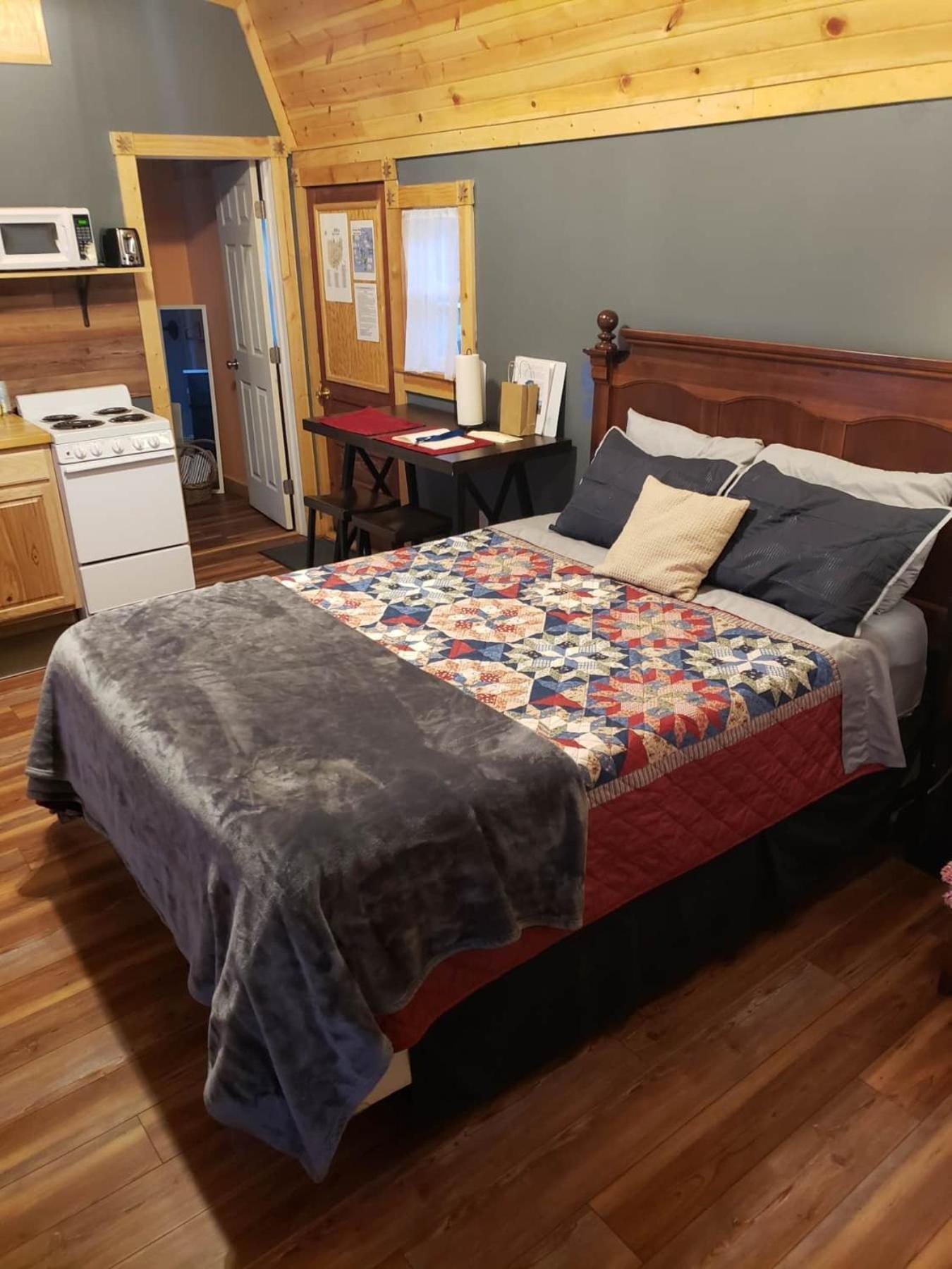 Acorn Cottage At Hocking Vacations Logan Bagian luar foto