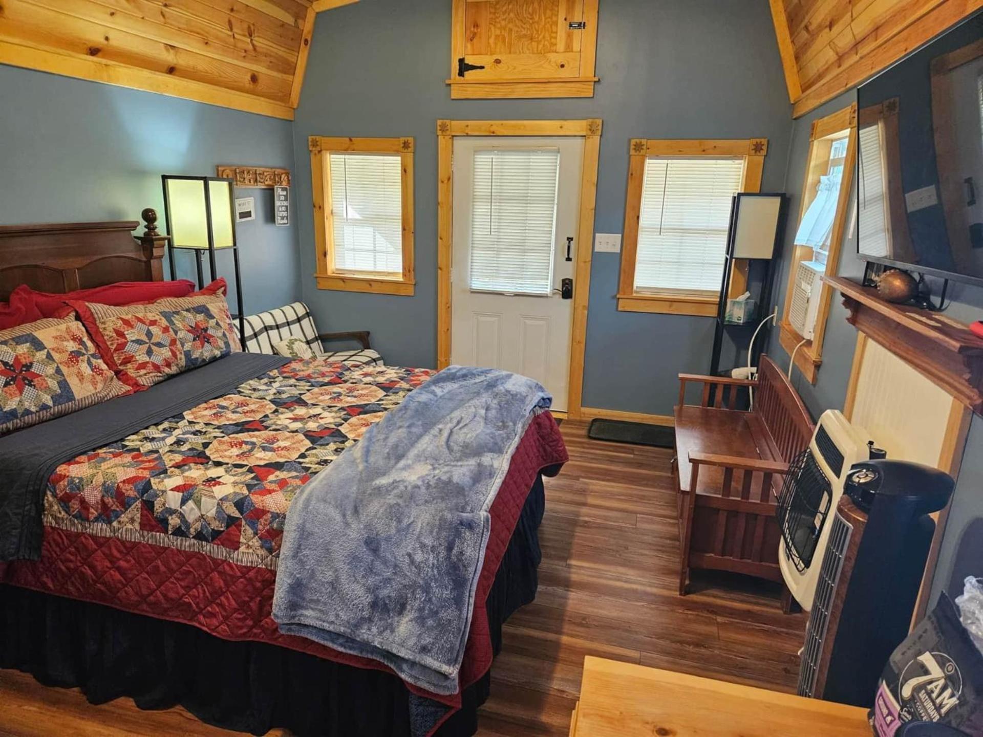 Acorn Cottage At Hocking Vacations Logan Bagian luar foto